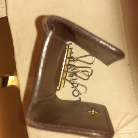 LOUIS VUITTON DAMIER CASE AUTHENTIC KEY HOLDER - Picture 12 of 13